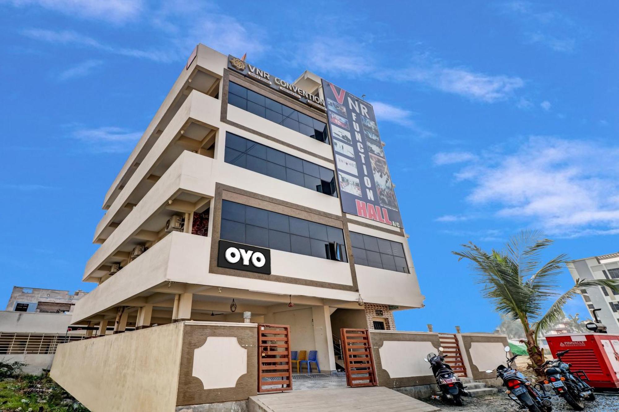 Oyo Vnr Convention Hotel Guntur Exterior photo